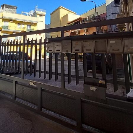 Affittacamere Iria Pomigliano d'Arco Eksteriør bilde